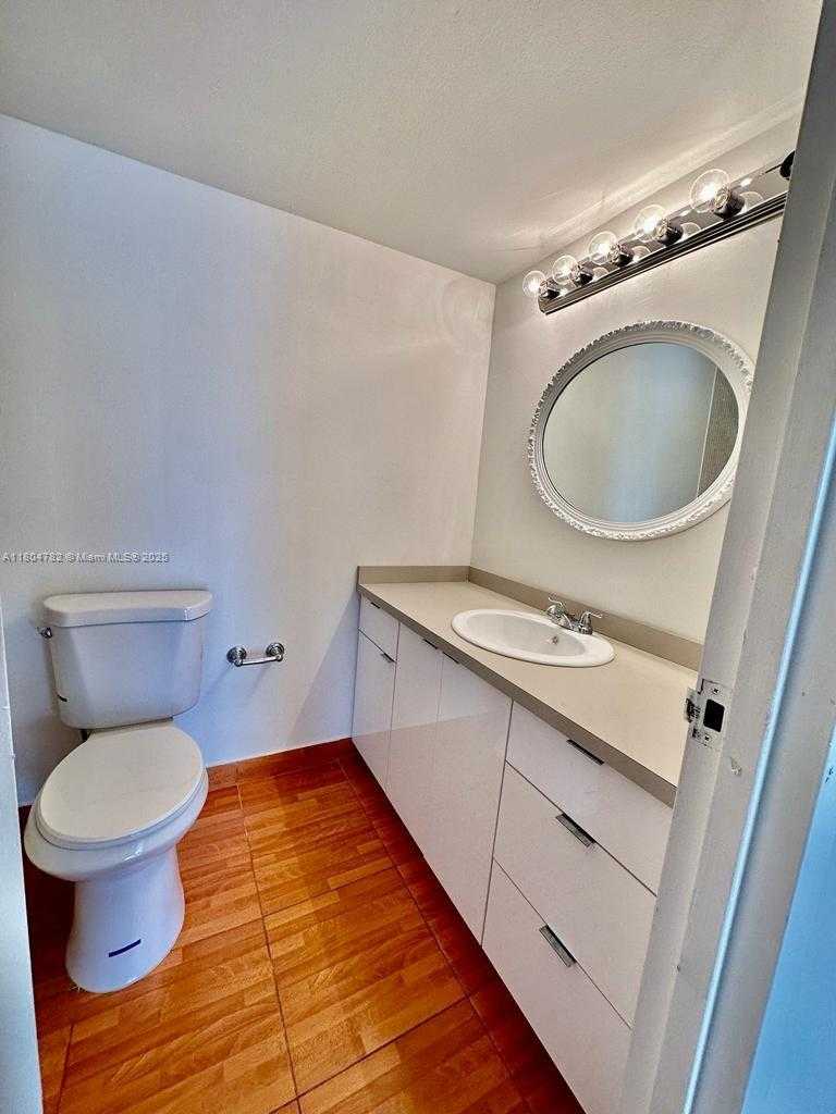 Small Image of 701 THREE ISLANDS BLVD #203, Hallandale Beach Number 11