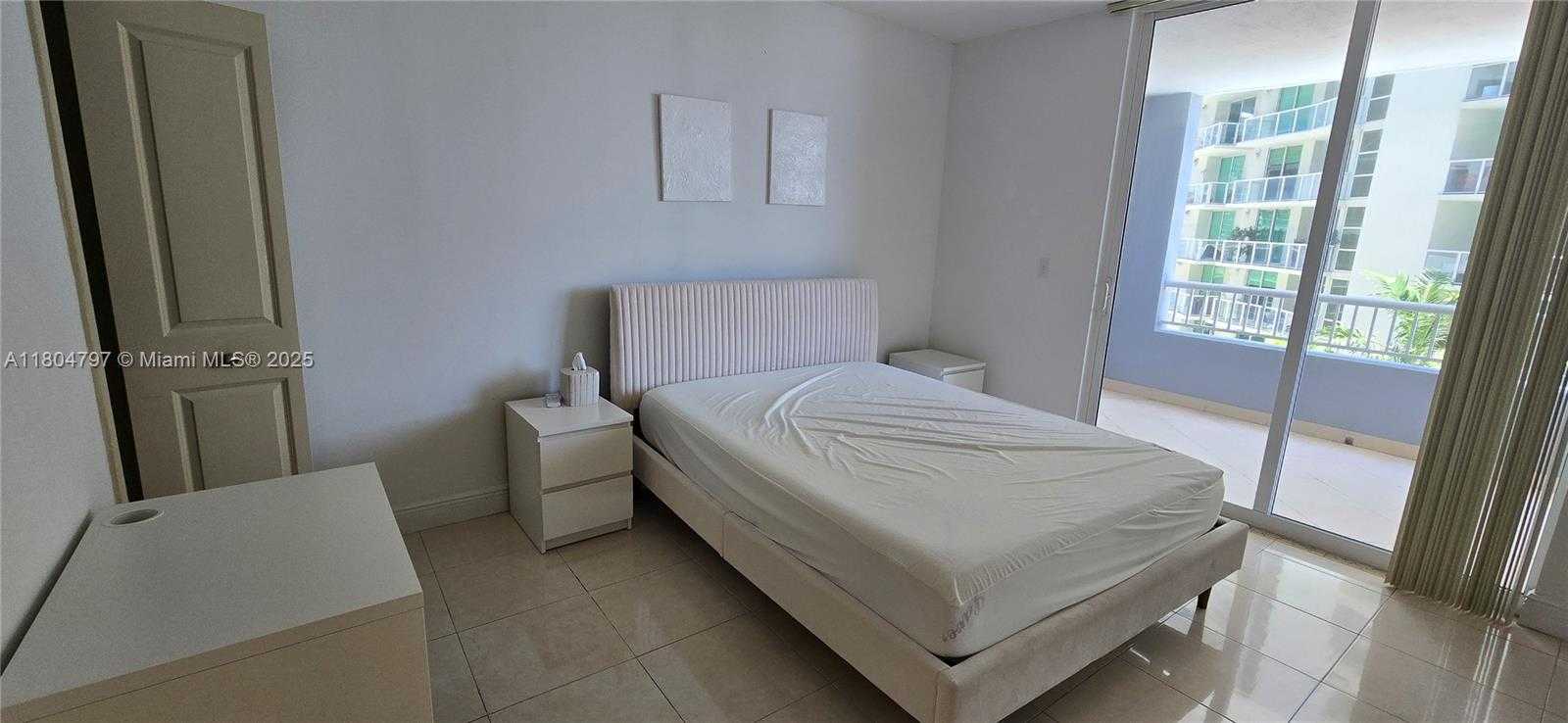 Small Image of 170 SOUTH EAST 14TH ST #1403, Miami Number 5
