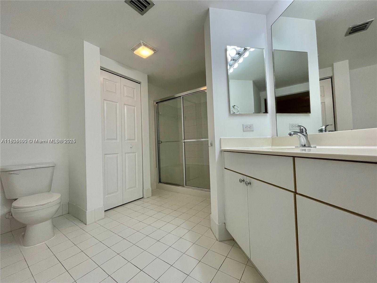 Small Image of 17100 NORTH BAY RD #1310, Sunny Isles Beach Number 7