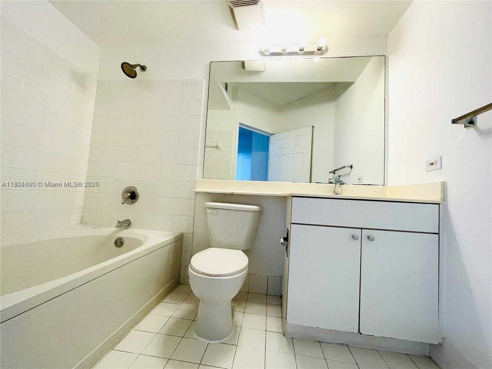 Small Image of 17100 NORTH BAY RD #1310, Sunny Isles Beach Number 8
