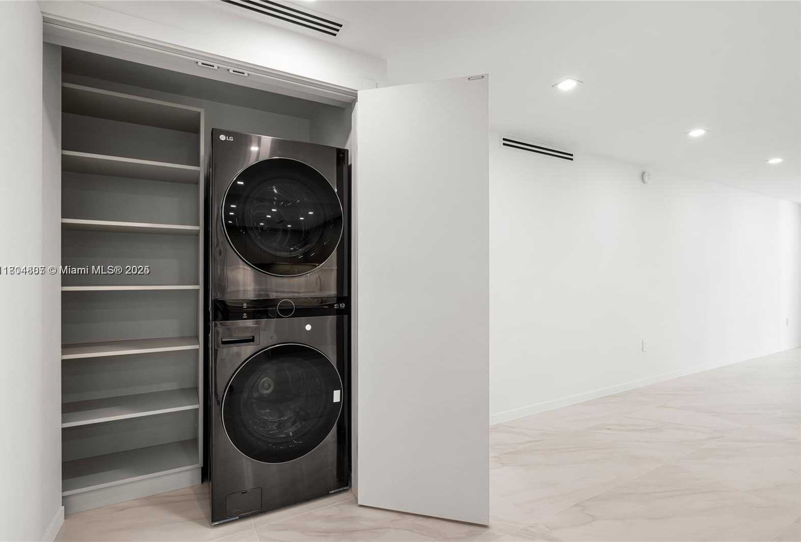 Small Image of 9801 COLLINS AVE #14V, Bal Harbour Number 18