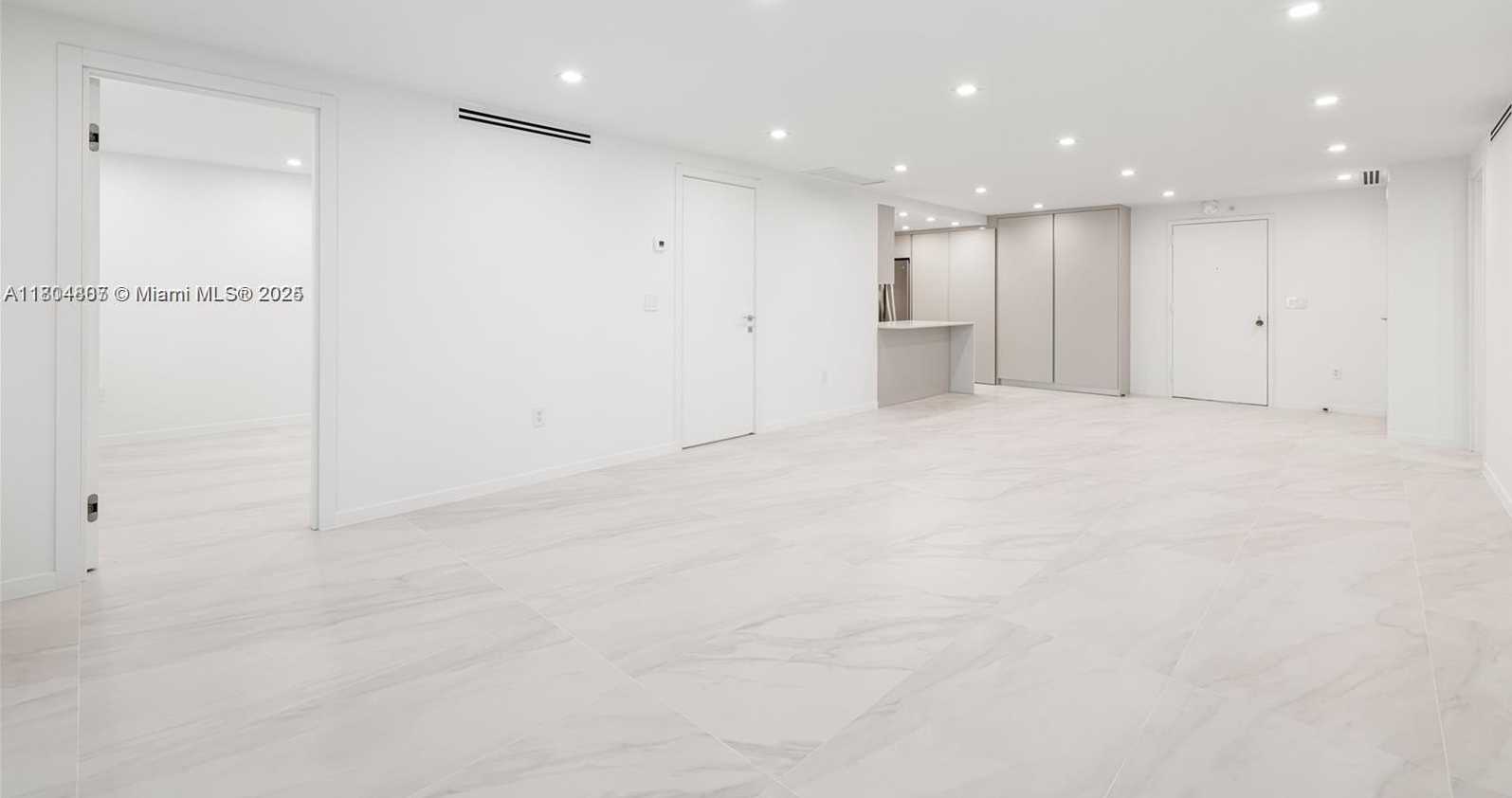 Small Image of 9801 COLLINS AVE #14V, Bal Harbour Number 19
