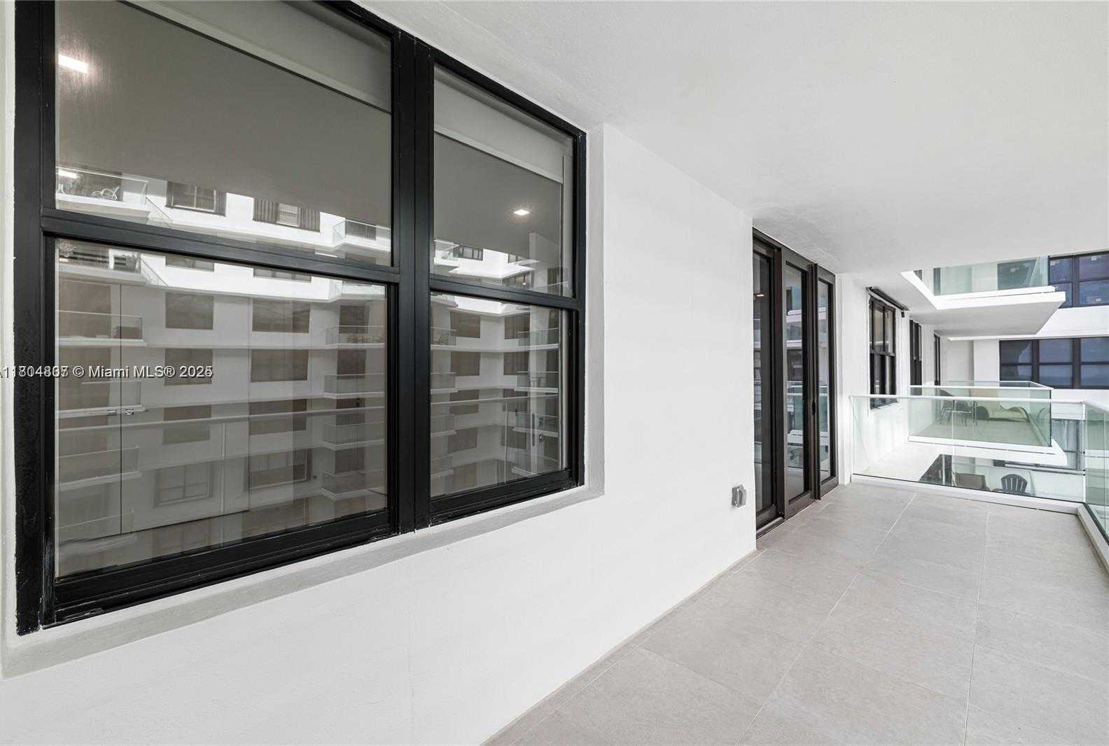 Small Image of 9801 COLLINS AVE #14V, Bal Harbour Number 24