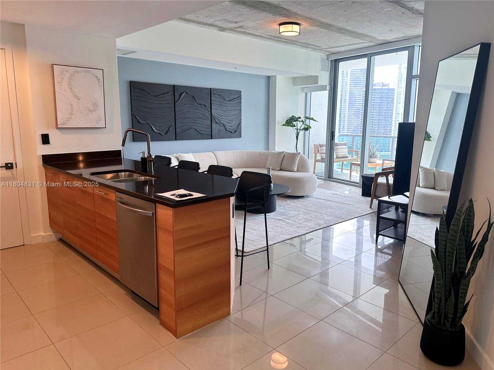 Small Image of 3301 NORTH EAST 1ST AVE #H2106, Miami Number 4