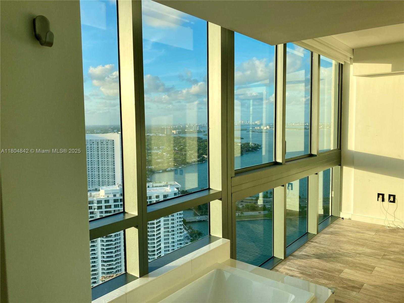 Small Image of 650 NORTH EAST 32ND ST #4408, Miami Number 10
