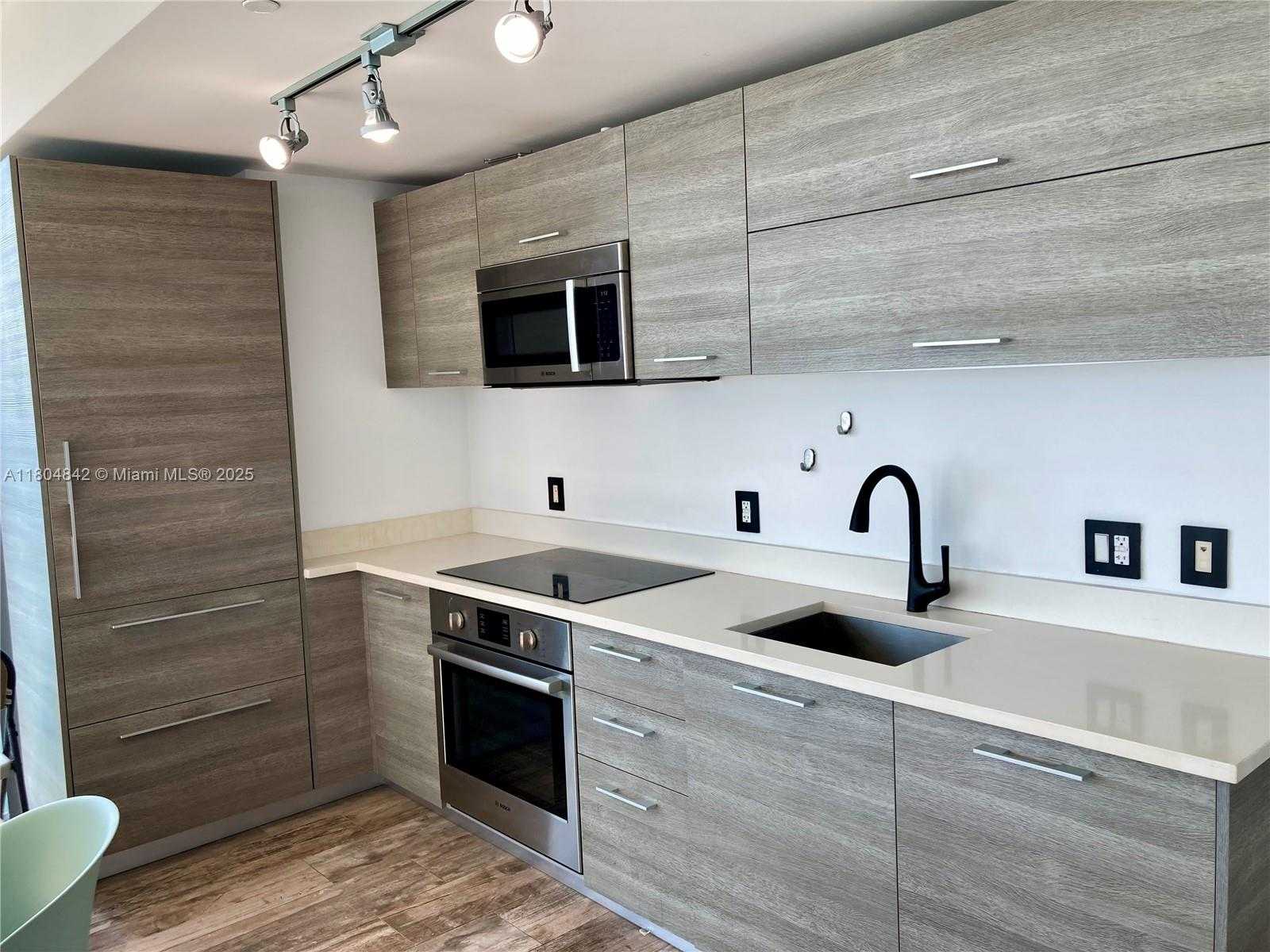 Small Image of 650 NORTH EAST 32ND ST #4408, Miami Number 5