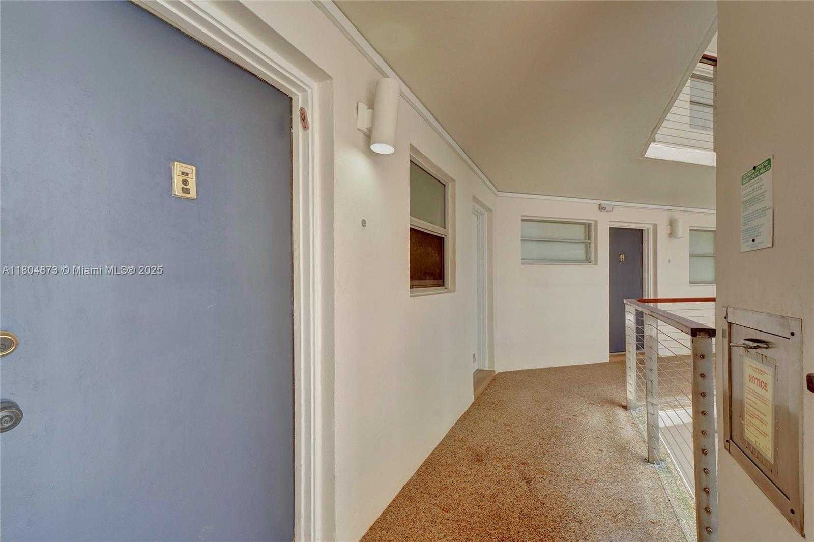 Small Image of 1881 WASHINGTON AVE #4E, Miami Beach Number 21