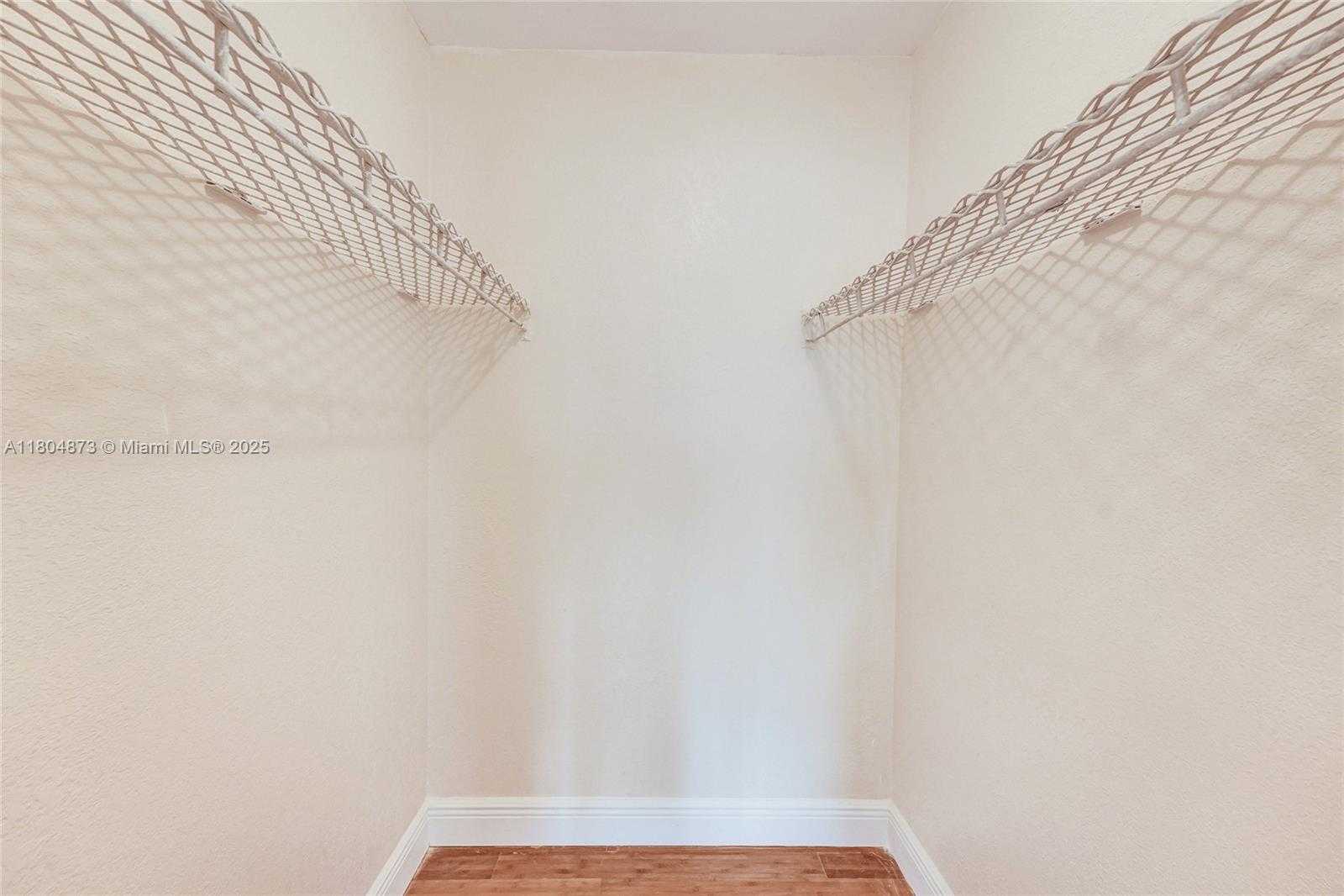 Small Image of 1881 WASHINGTON AVE #4E, Miami Beach Number 6