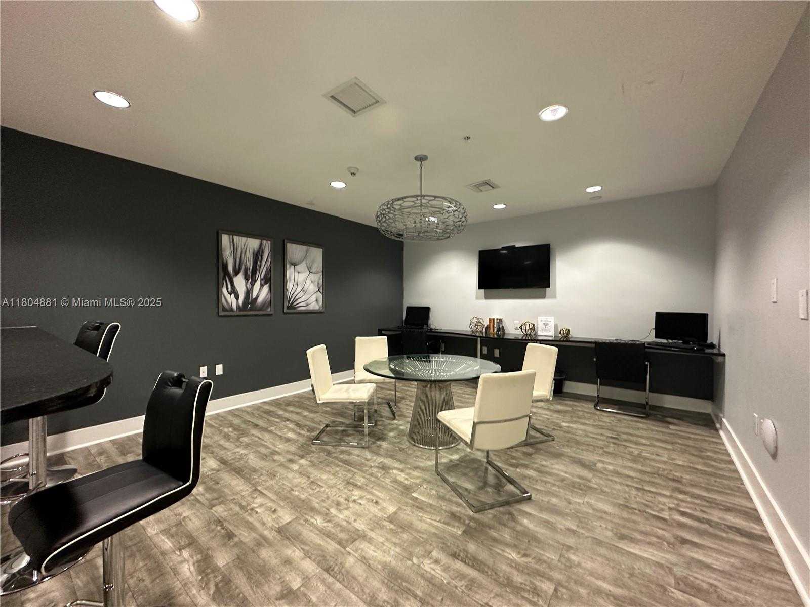 Small Image of 1861 NORTH WEST S RIVER DR #1007, Miami Number 29