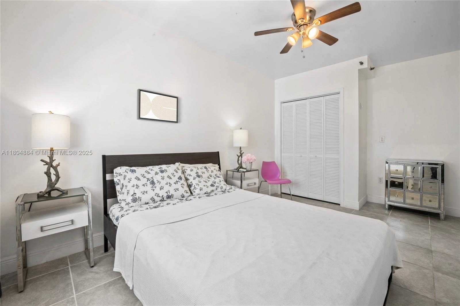 Small Image of 335 OCEAN DR #306, Miami Beach Number 8