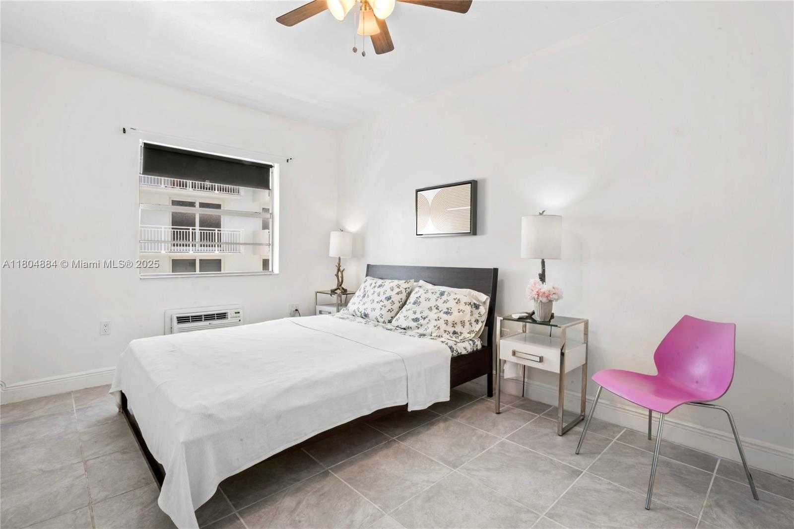 Small Image of 335 OCEAN DR #306, Miami Beach Number 9