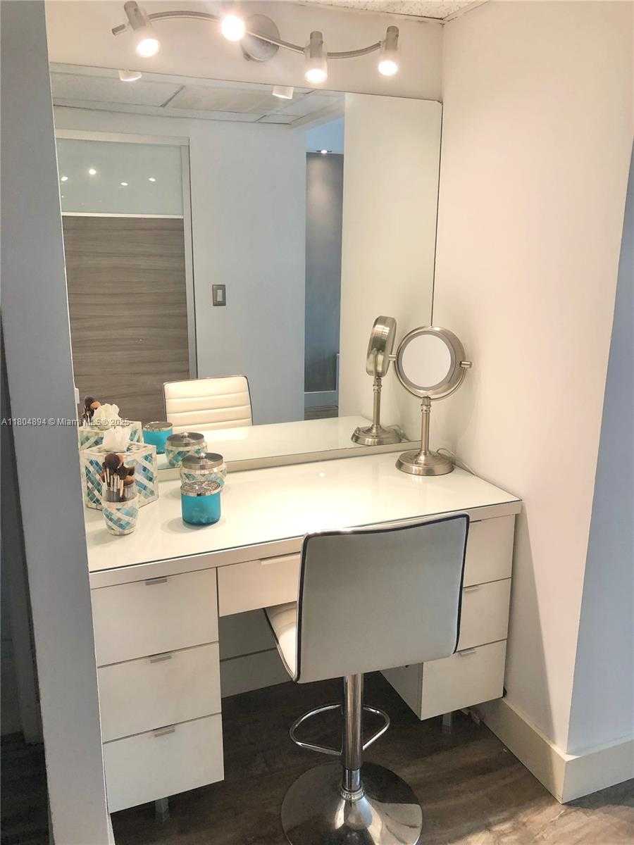 Small Image of 19380 COLLINS AVE #303, Sunny Isles Beach Number 24