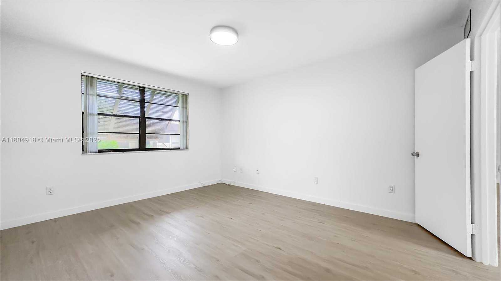 Small Image of 7975 SOUTH WEST 86TH ST #227, Miami Number 4
