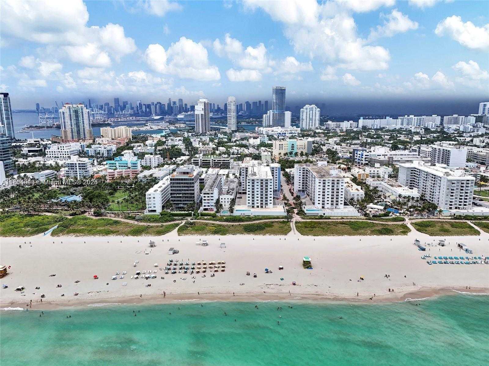 Small Image of 401 OCEAN DR #1007, Miami Beach Number 10