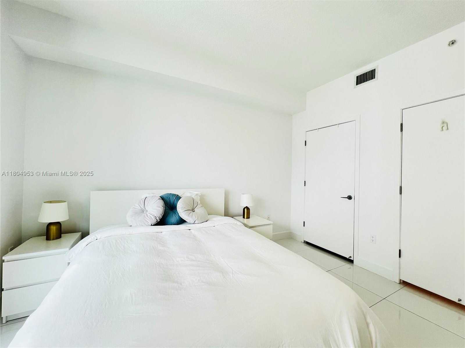 Small Image of 79 SOUTH WEST 12TH ST #1510-S, Miami Number 28