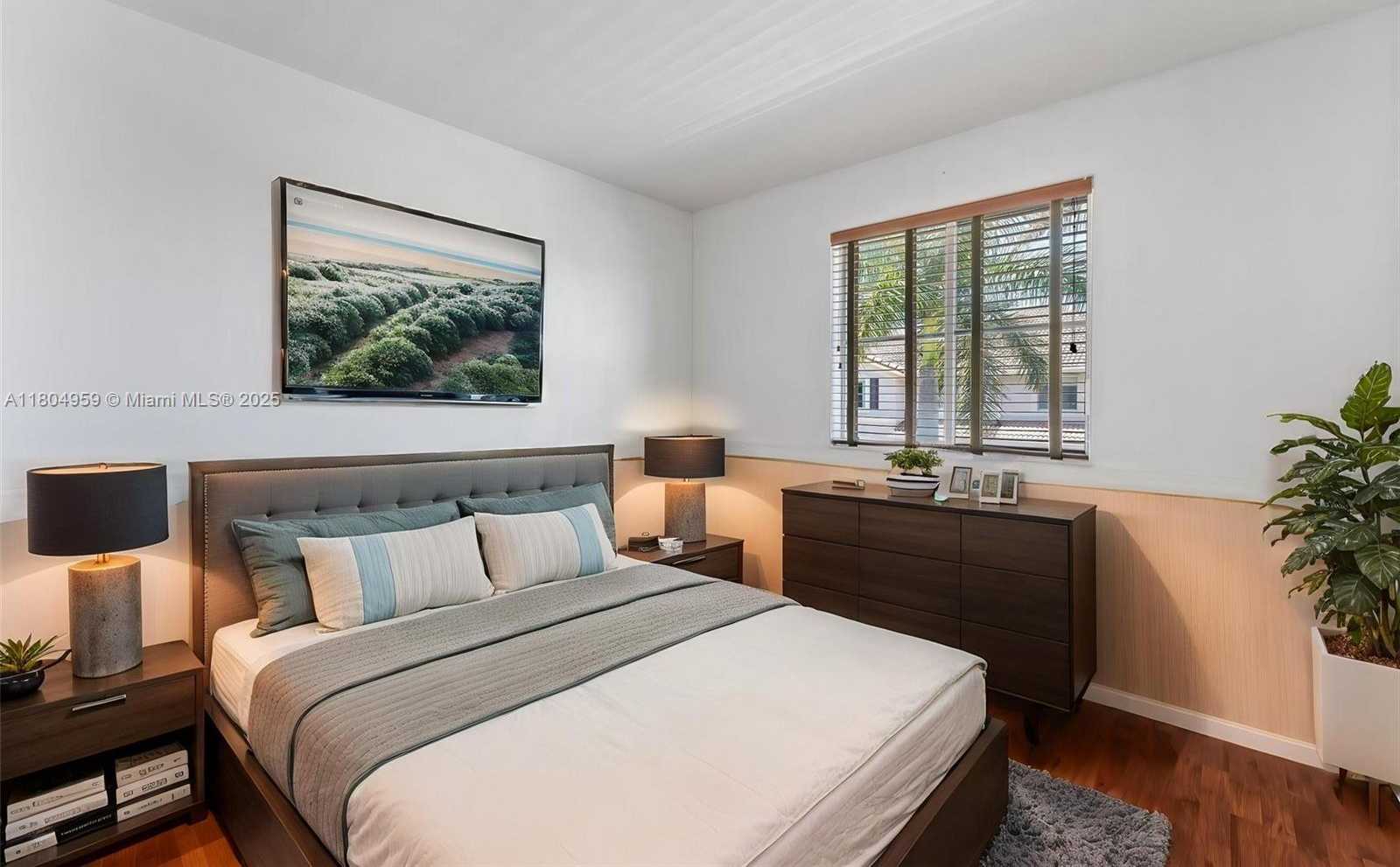 Small Image of 8936 WEST FLAGLER ST #211, Miami Number 17