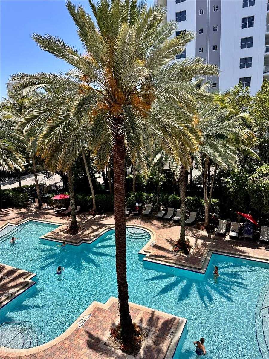 Small Image of 17100 NORTH BAY RD #1404, Sunny Isles Beach Number 10