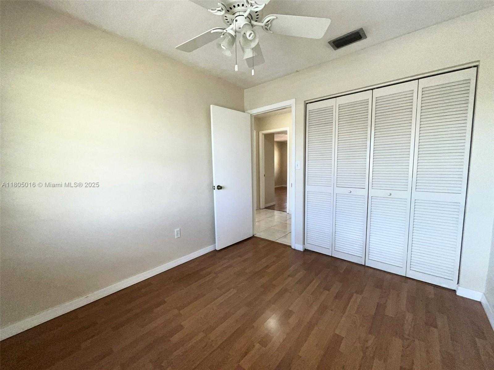 Small Image of 11020 SOUTH WEST 124TH CT, Miami Number 13