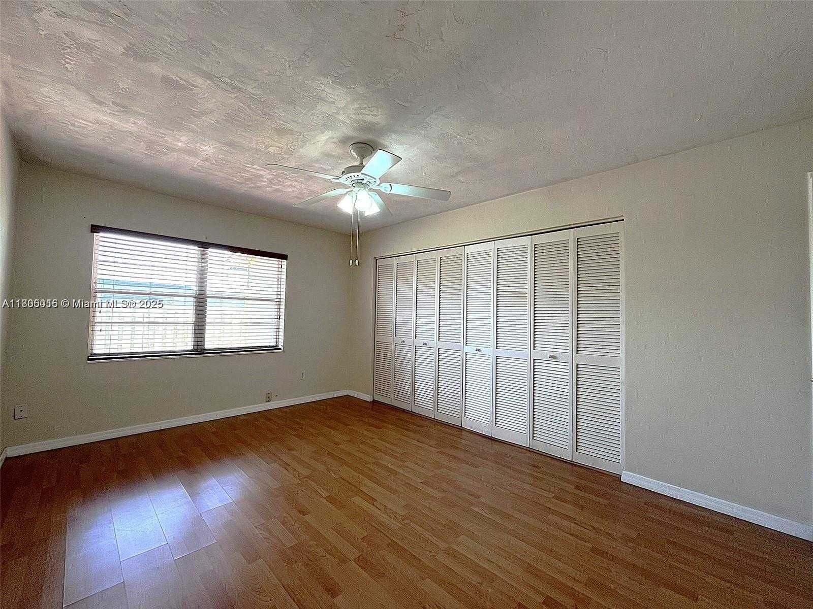 Small Image of 11020 SOUTH WEST 124TH CT, Miami Number 9