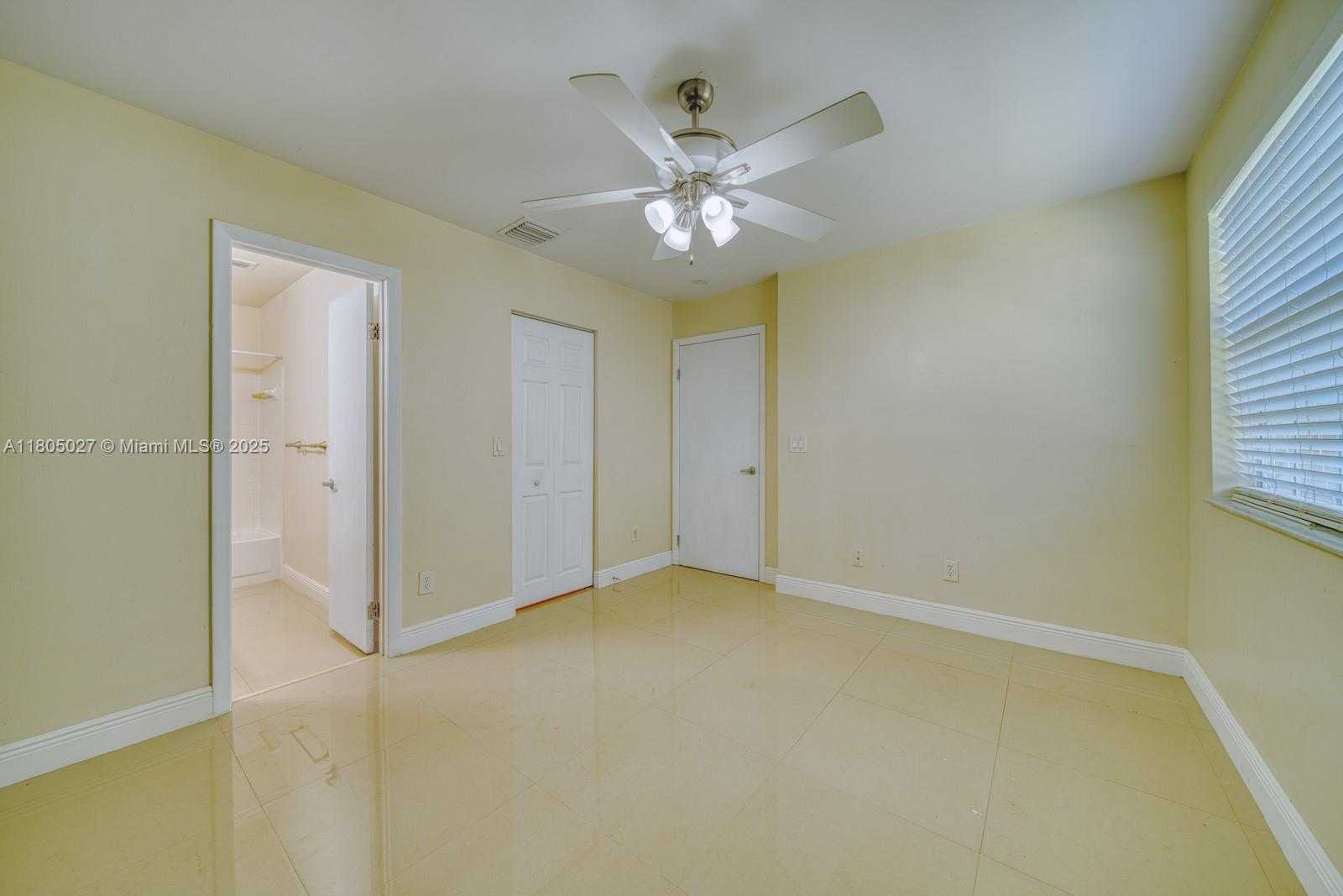 Small Image of 18326 NORTH WEST 68TH AVE #H, Hialeah Number 15