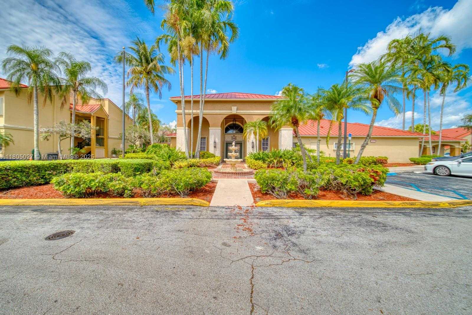 Small Image of 18326 NORTH WEST 68TH AVE #H, Hialeah Number 26