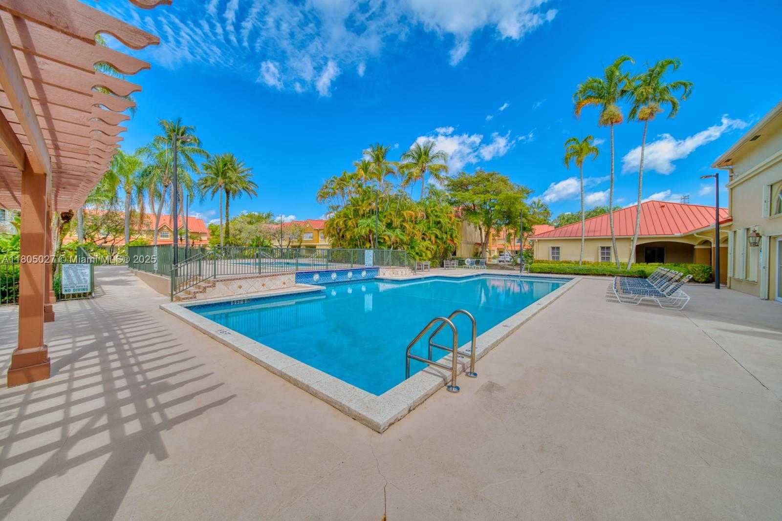 Small Image of 18326 NORTH WEST 68TH AVE #H, Hialeah Number 29