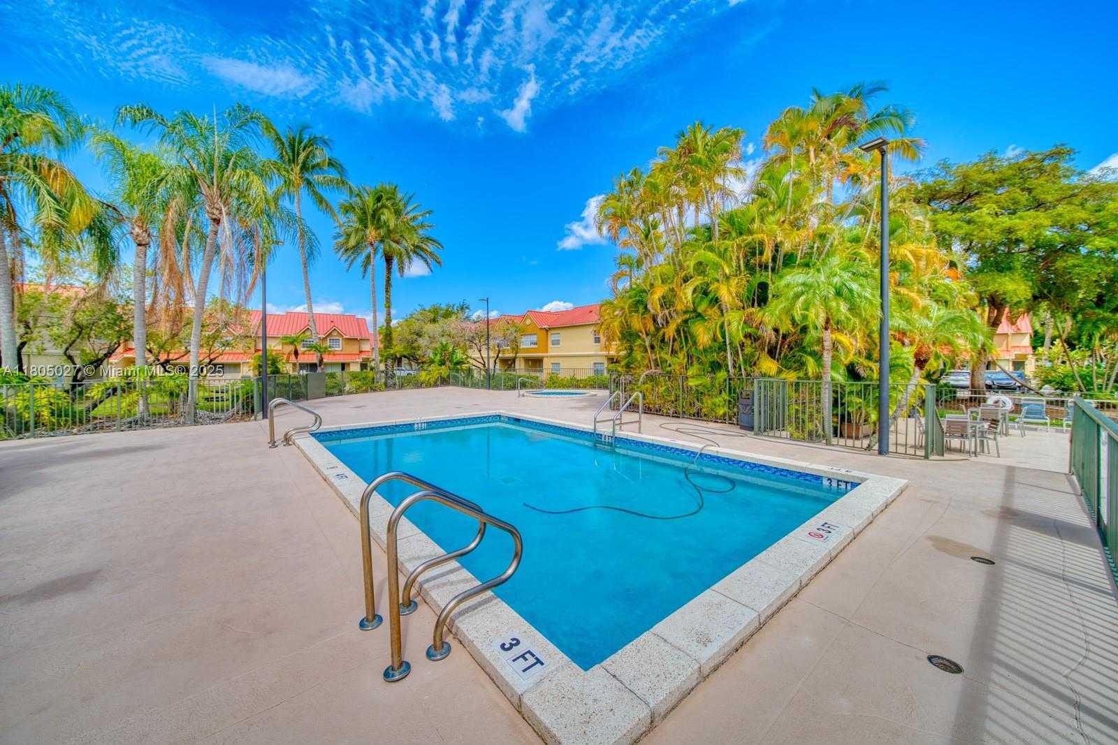 Small Image of 18326 NORTH WEST 68TH AVE #H, Hialeah Number 30