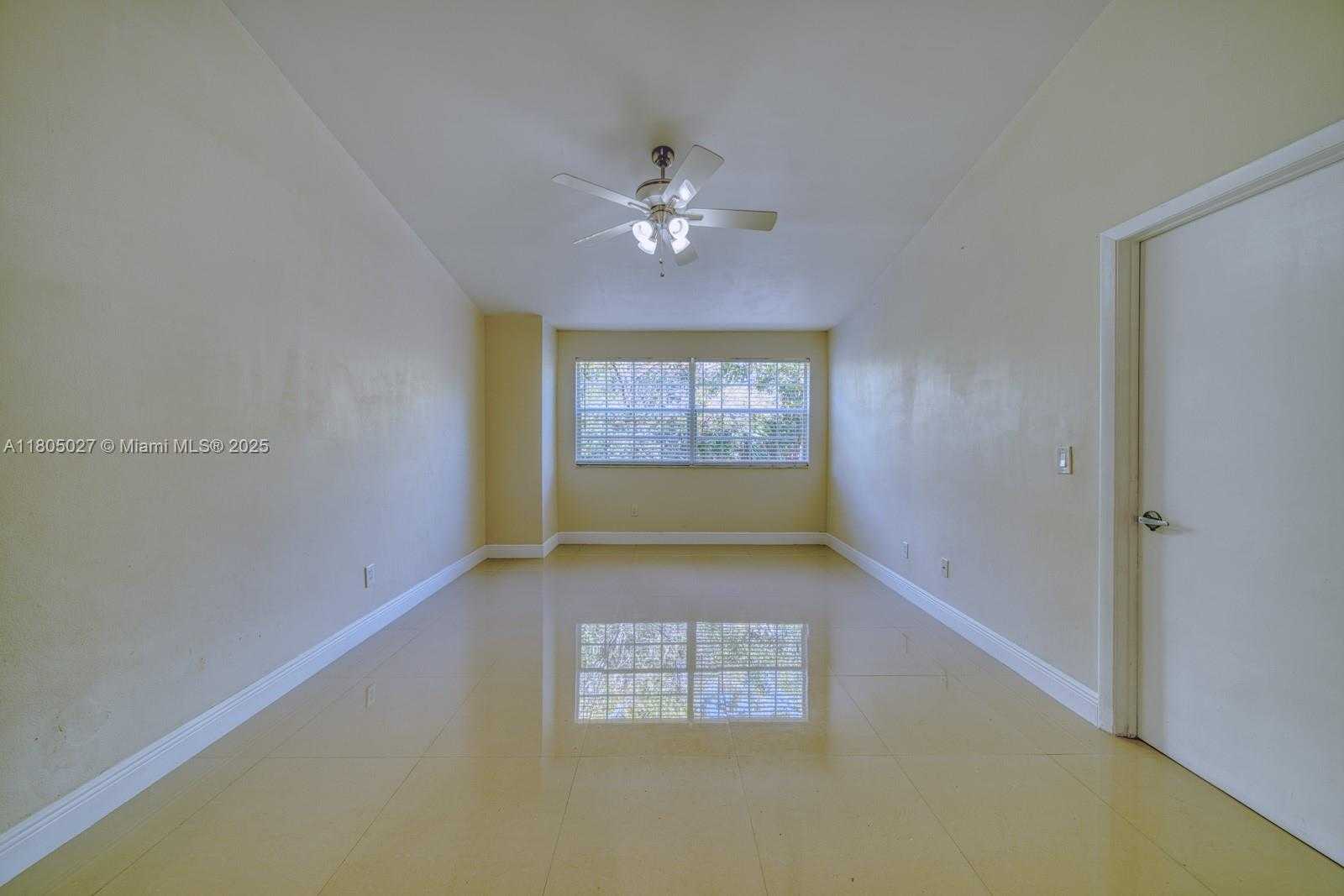 Small Image of 18326 NORTH WEST 68TH AVE #H, Hialeah Number 6