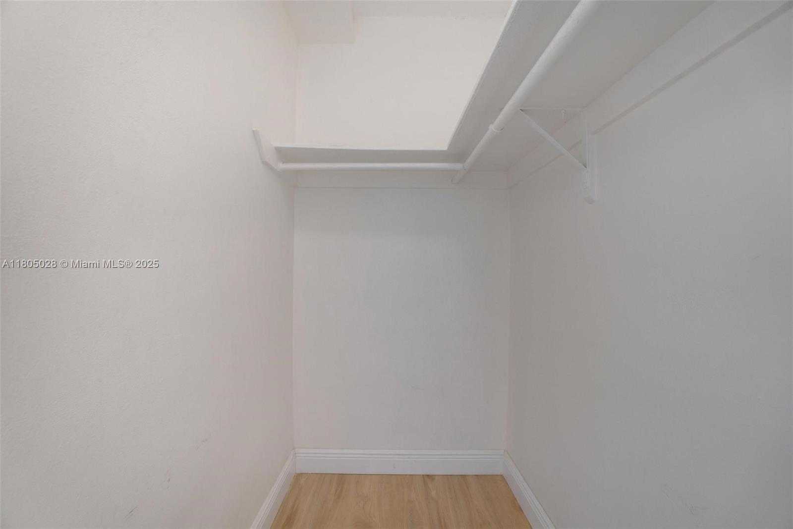 Small Image of 3000 SOUTH OCEAN DR #1112, Hollywood Number 14