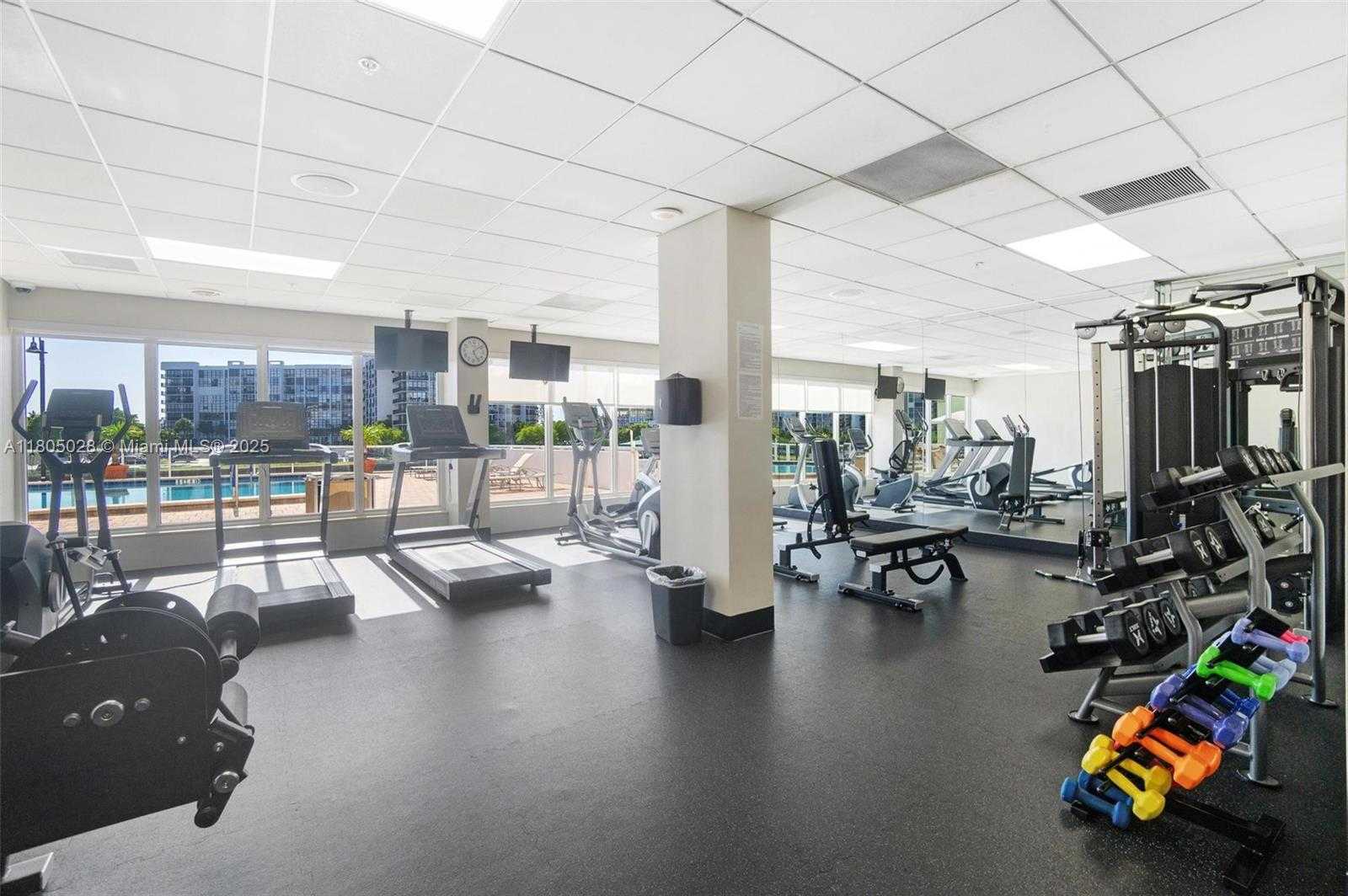Small Image of 3000 SOUTH OCEAN DR #1112, Hollywood Number 21