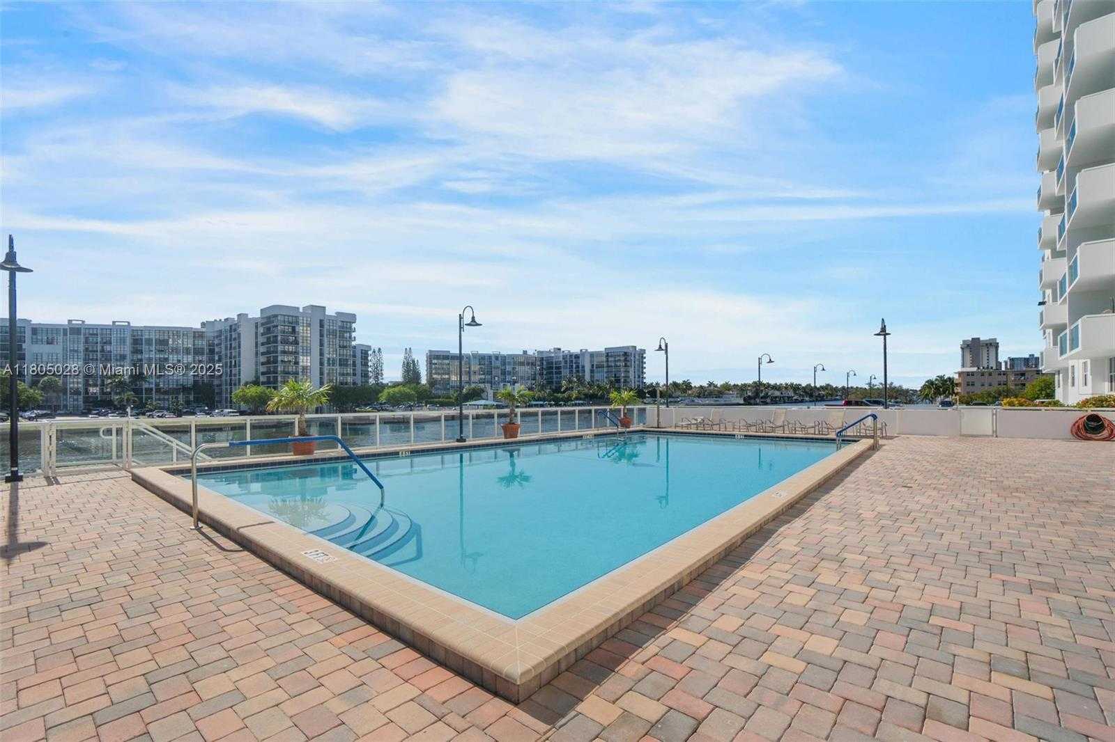 Small Image of 3000 SOUTH OCEAN DR #1112, Hollywood Number 22