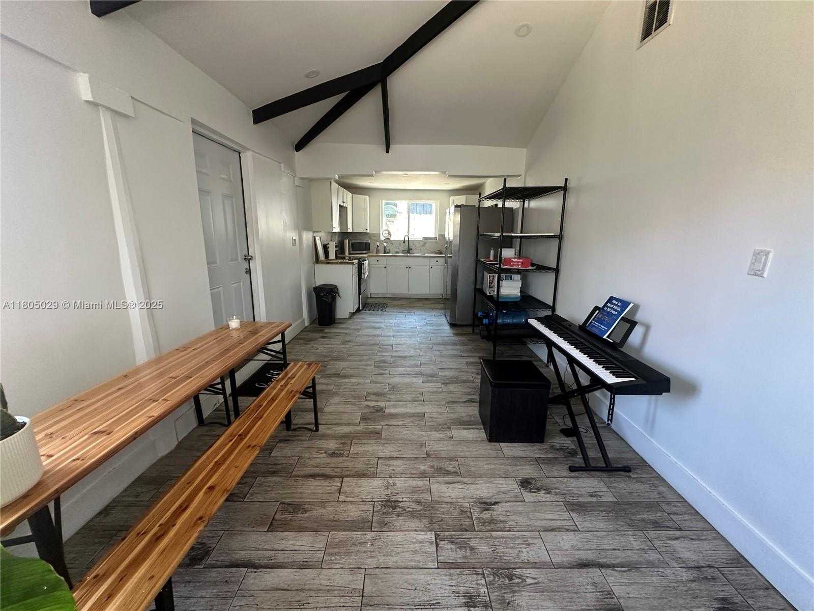 Small Image of 2275 NORTH WEST 30TH ST #3, Miami Number 4