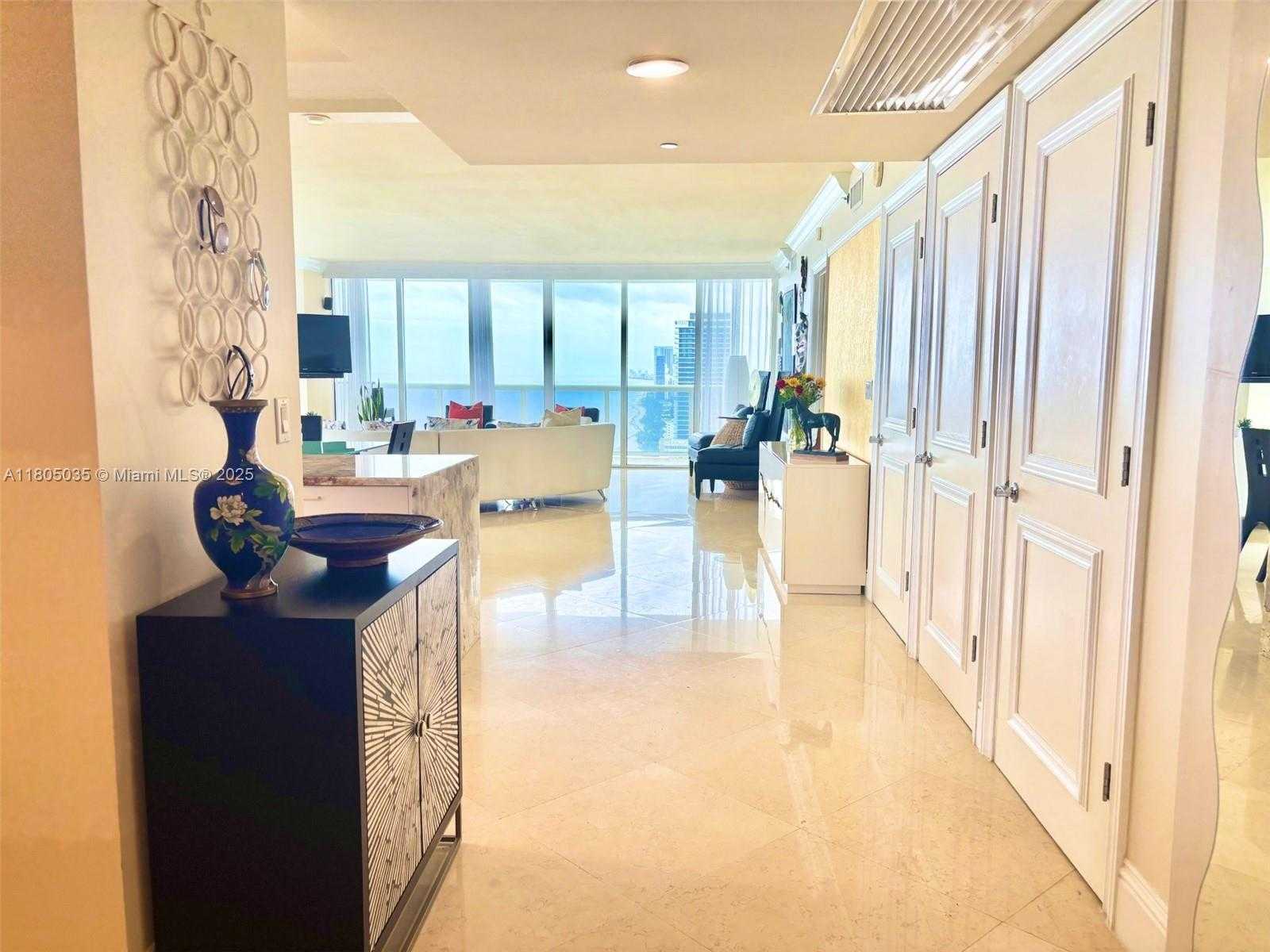 Small Image of 1830 SOUTH OCEAN DR #3702, Hallandale Beach Number 12