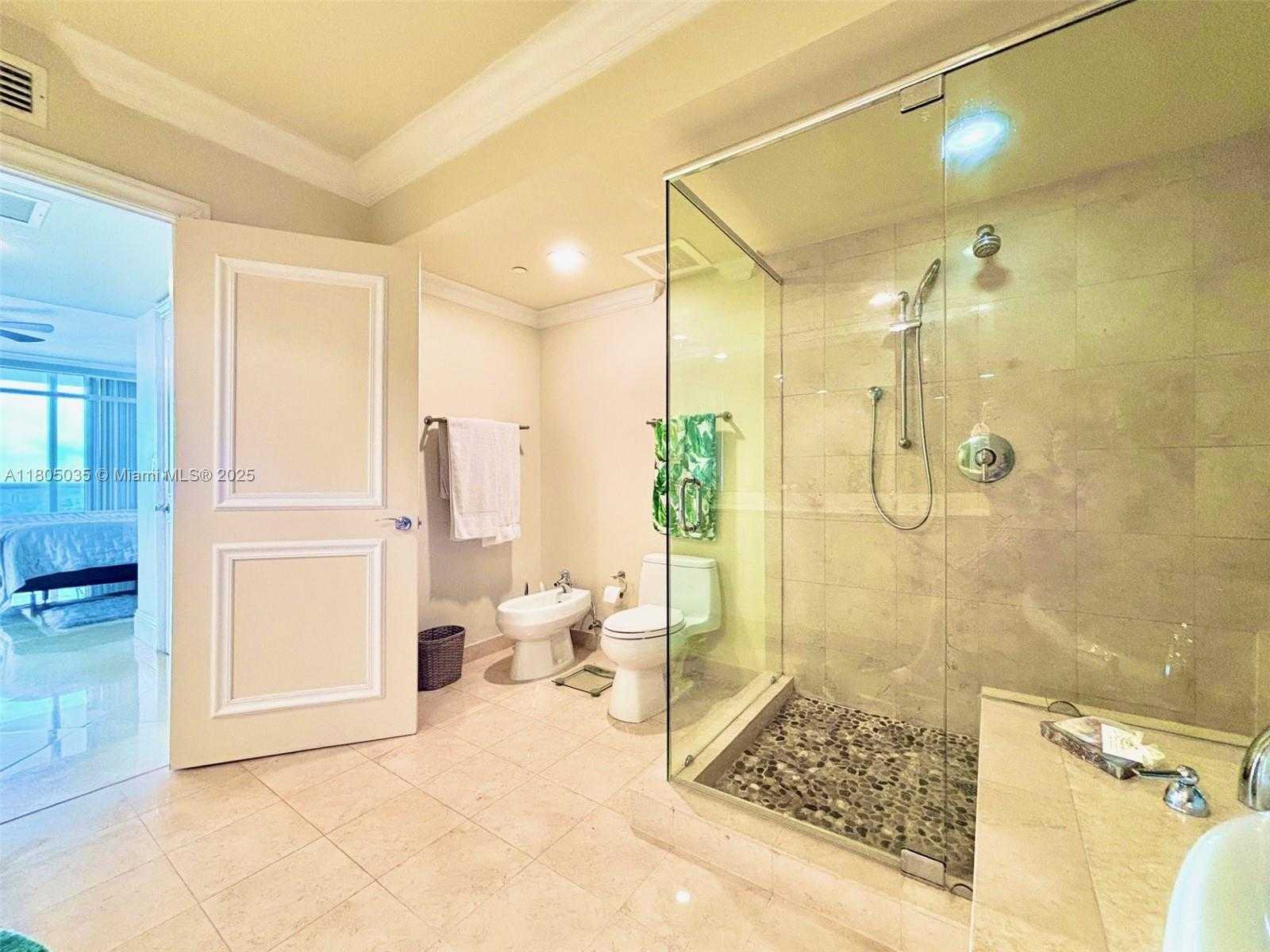 Small Image of 1830 SOUTH OCEAN DR #3702, Hallandale Beach Number 42