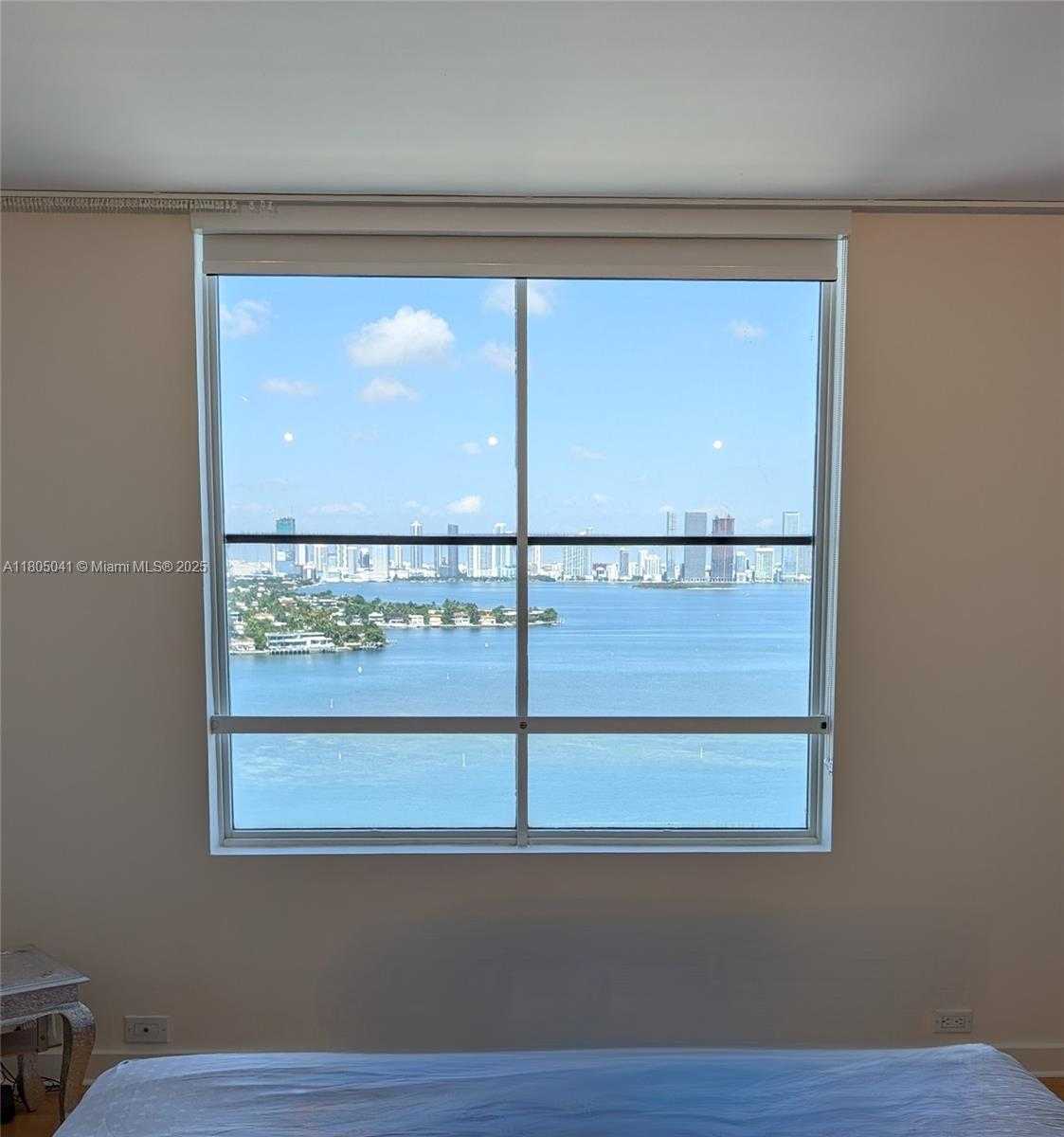 Small Image of 1900 SUNSET HARBOUR DR #2306, Miami Beach Number 4