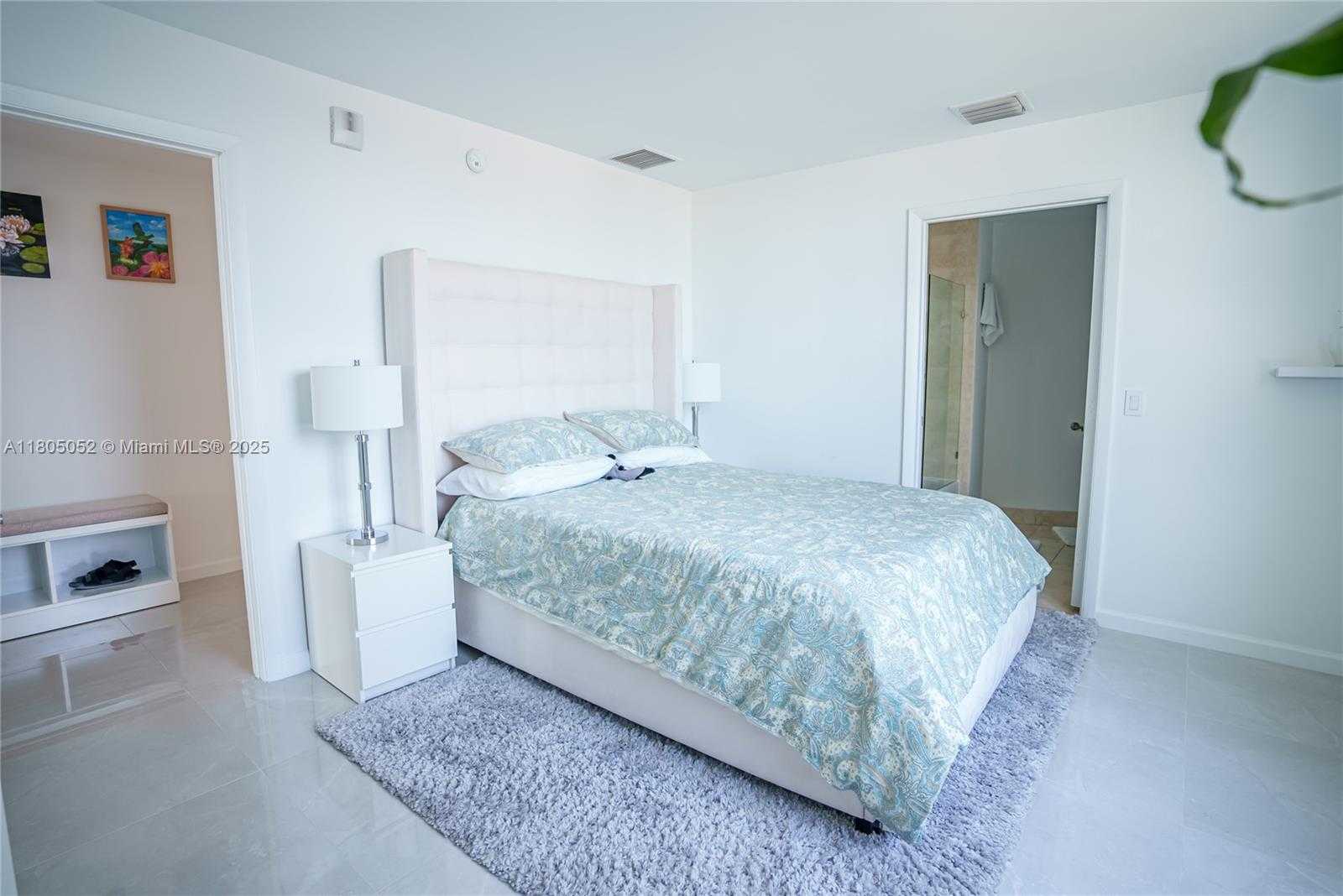 Small Image of 1900 NORTH BAYSHORE DR #1918, Miami Number 17