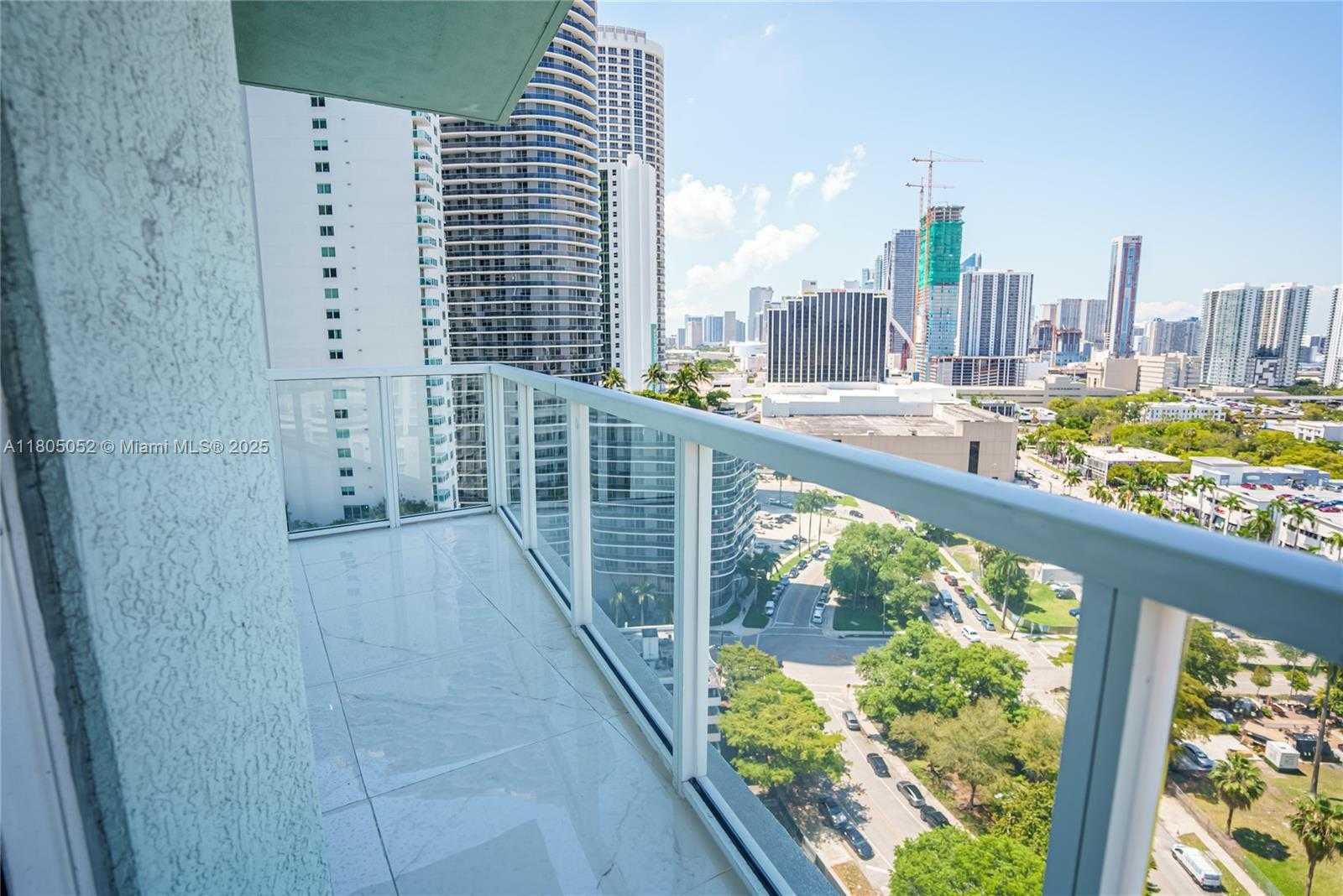 Small Image of 1900 NORTH BAYSHORE DR #1918, Miami Number 22