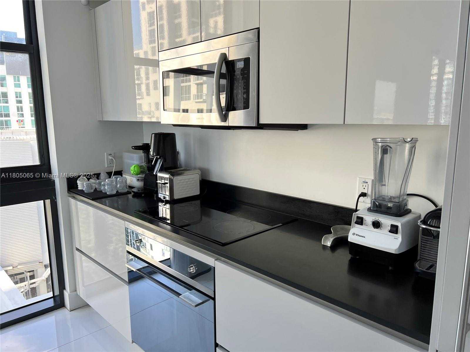 Small Image of 1010 BRICKELL AVE #4205, Miami Number 24