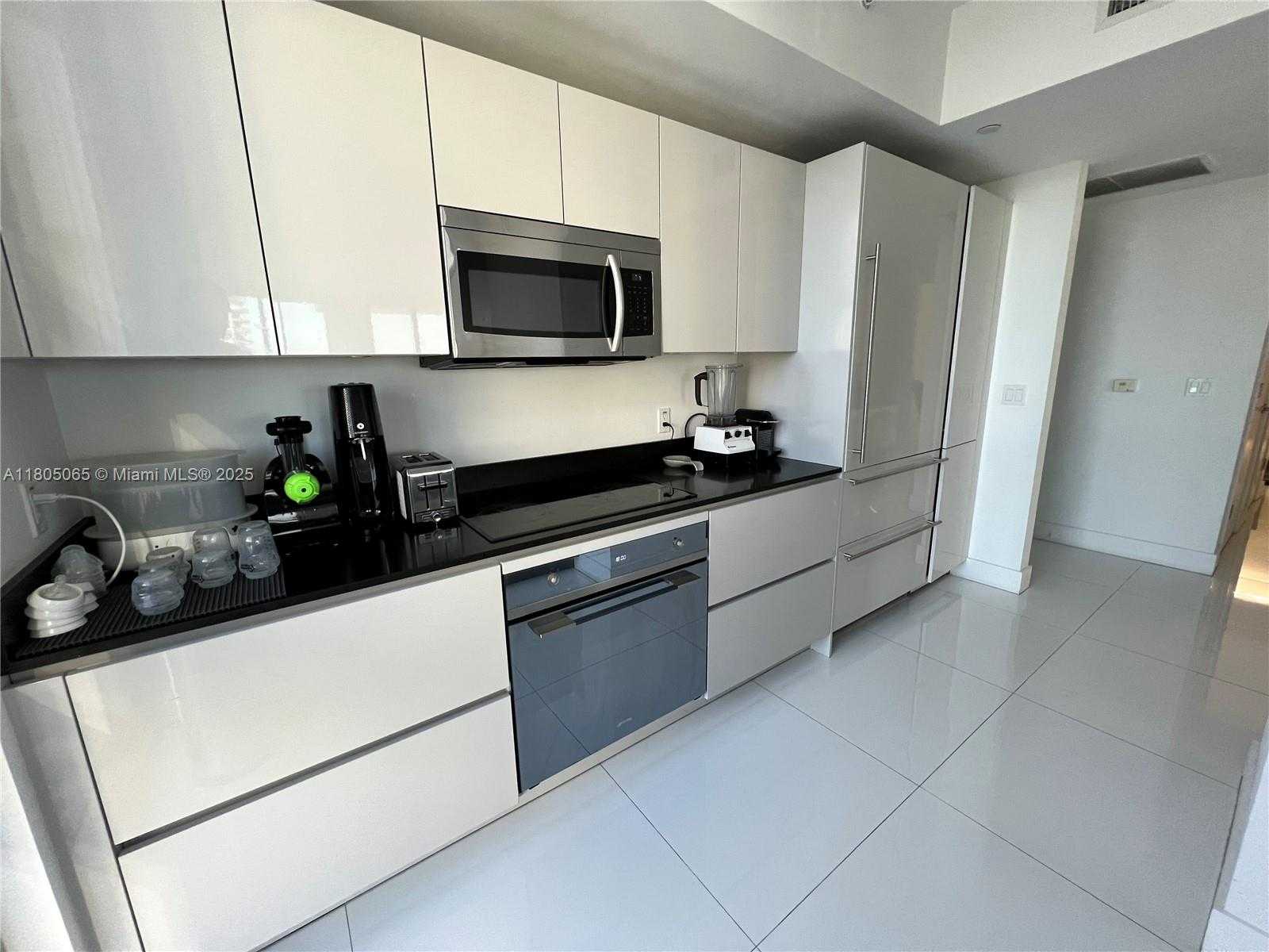 Small Image of 1010 BRICKELL AVE #4205, Miami Number 25