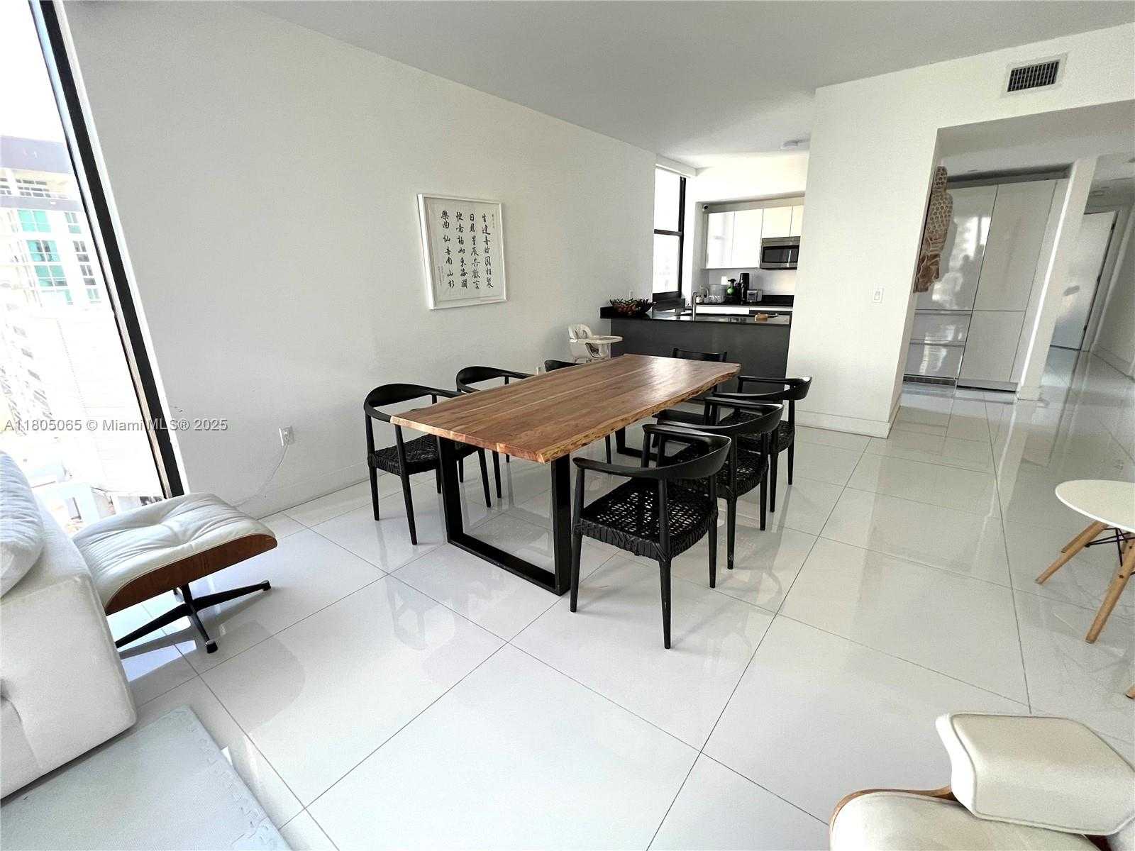 Small Image of 1010 BRICKELL AVE #4205, Miami Number 42