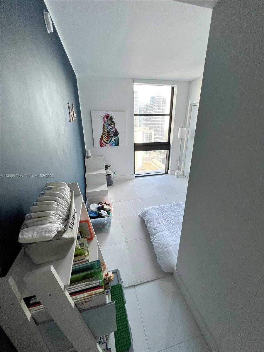 Small Image of 1010 BRICKELL AVE #4205, Miami Number 45