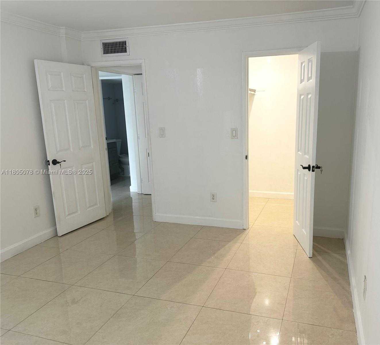 Small Image of 8840 FONTAINEBLEAU BLVD #304, Miami Number 12