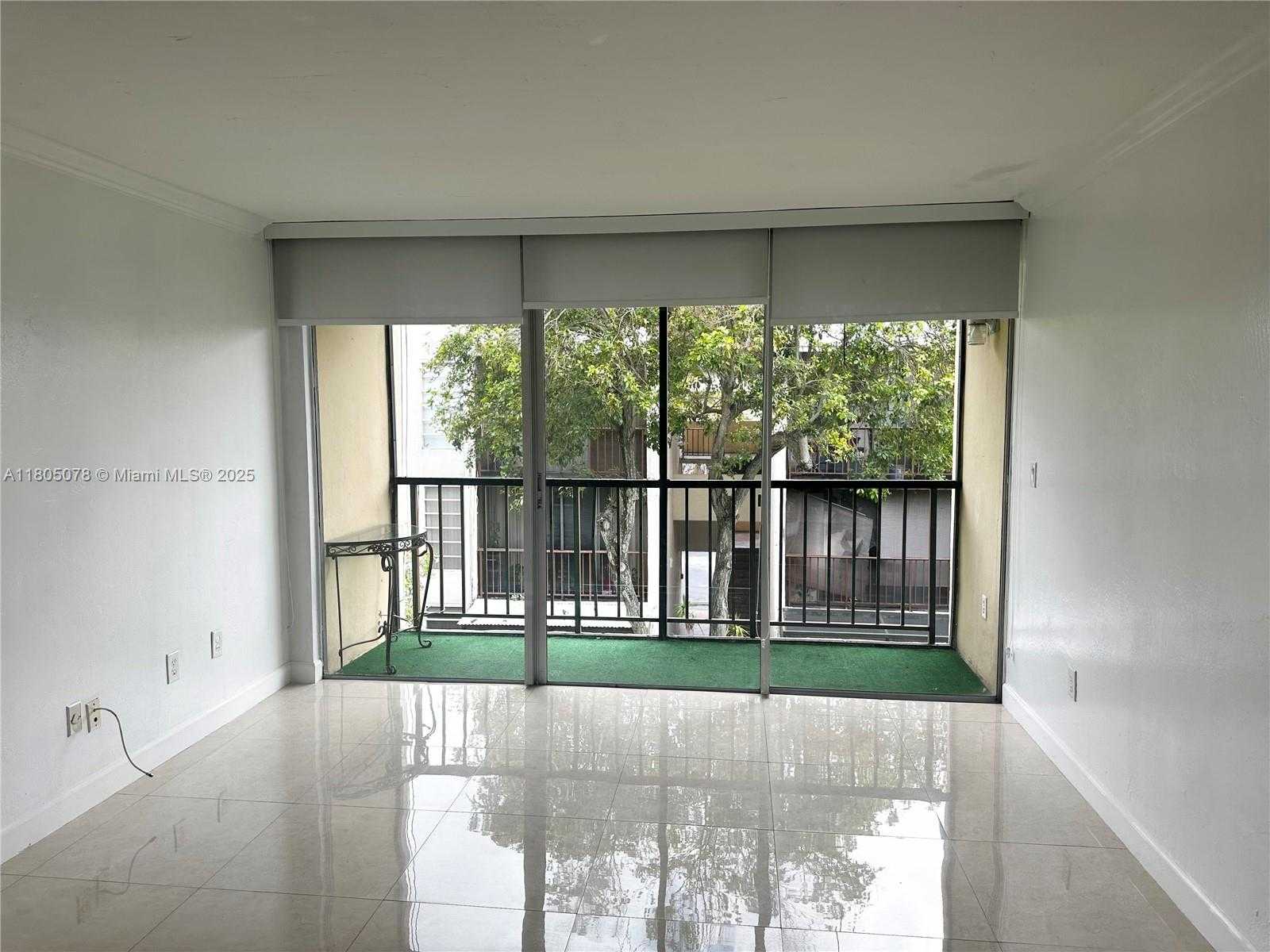 Small Image of 8840 FONTAINEBLEAU BLVD #304, Miami Number 2