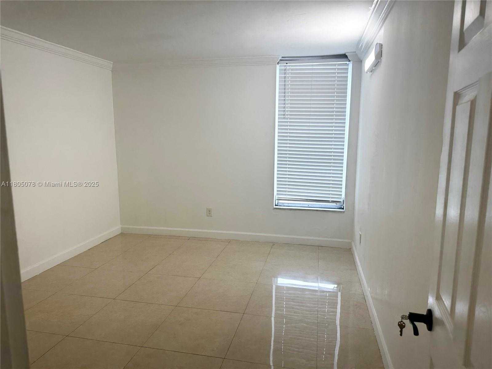 Small Image of 8840 FONTAINEBLEAU BLVD #304, Miami Number 8