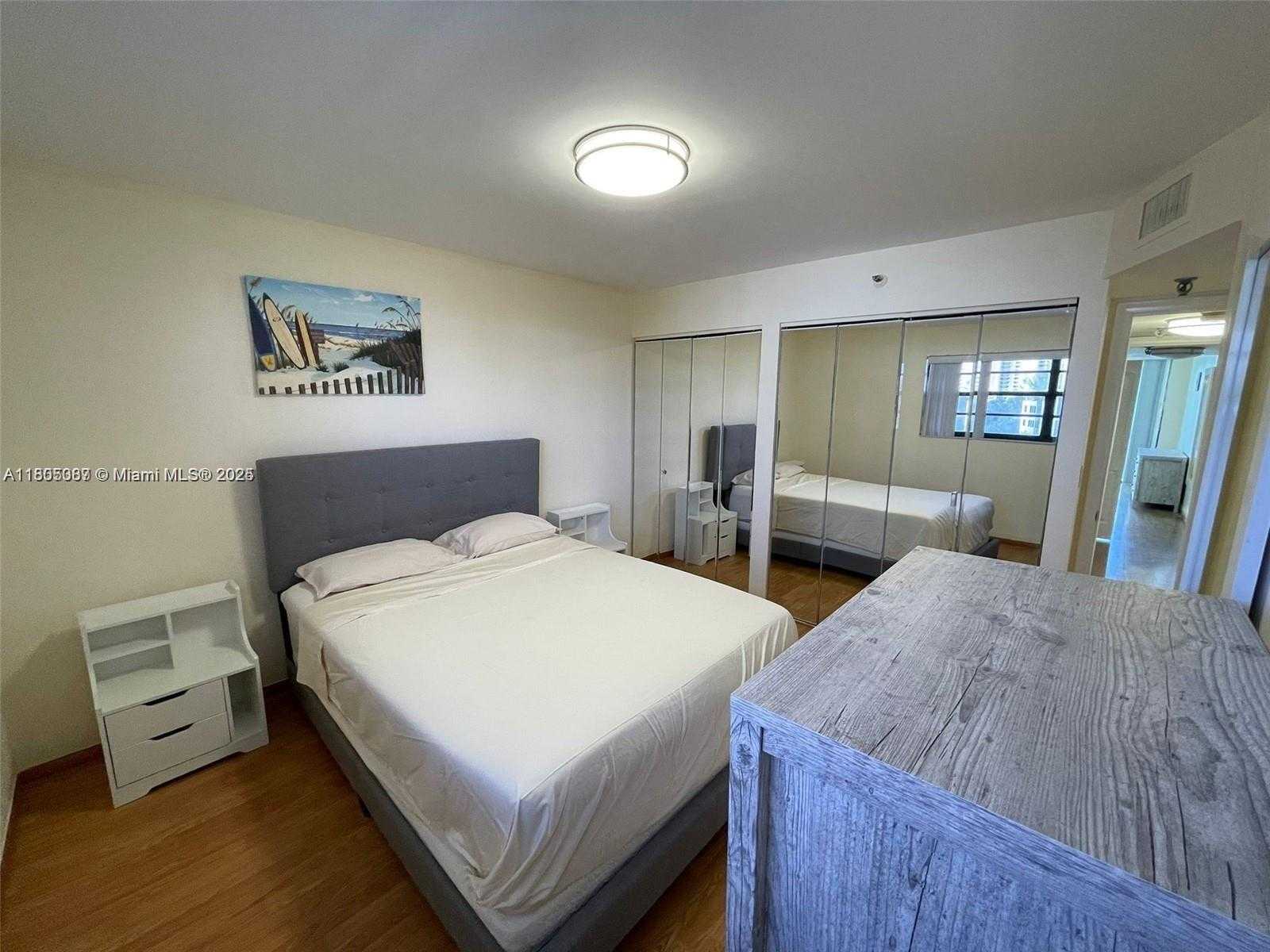 Small Image of 17900 NORTH BAY RD #603, Sunny Isles Beach Number 13