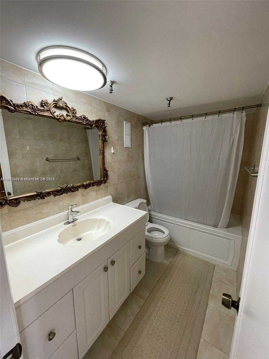 Small Image of 17900 NORTH BAY RD #603, Sunny Isles Beach Number 14