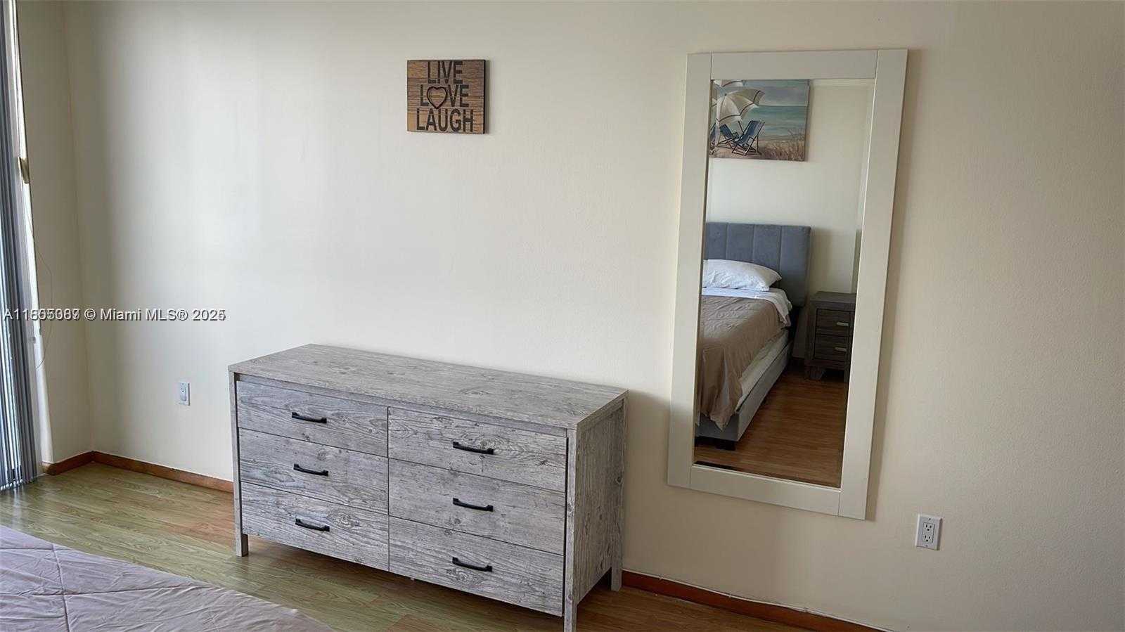 Small Image of 17900 NORTH BAY RD #603, Sunny Isles Beach Number 9