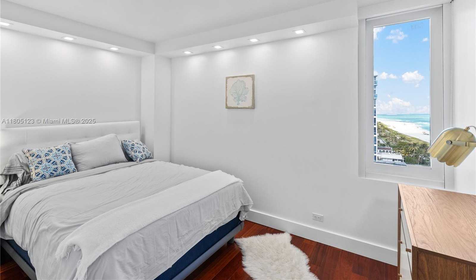 Small Image of 2301 COLLINS AVE #1410, Miami Beach Number 12
