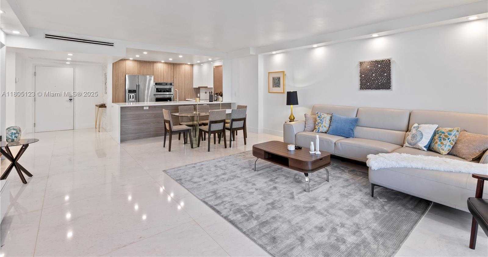 Small Image of 2301 COLLINS AVE #1410, Miami Beach Number 5