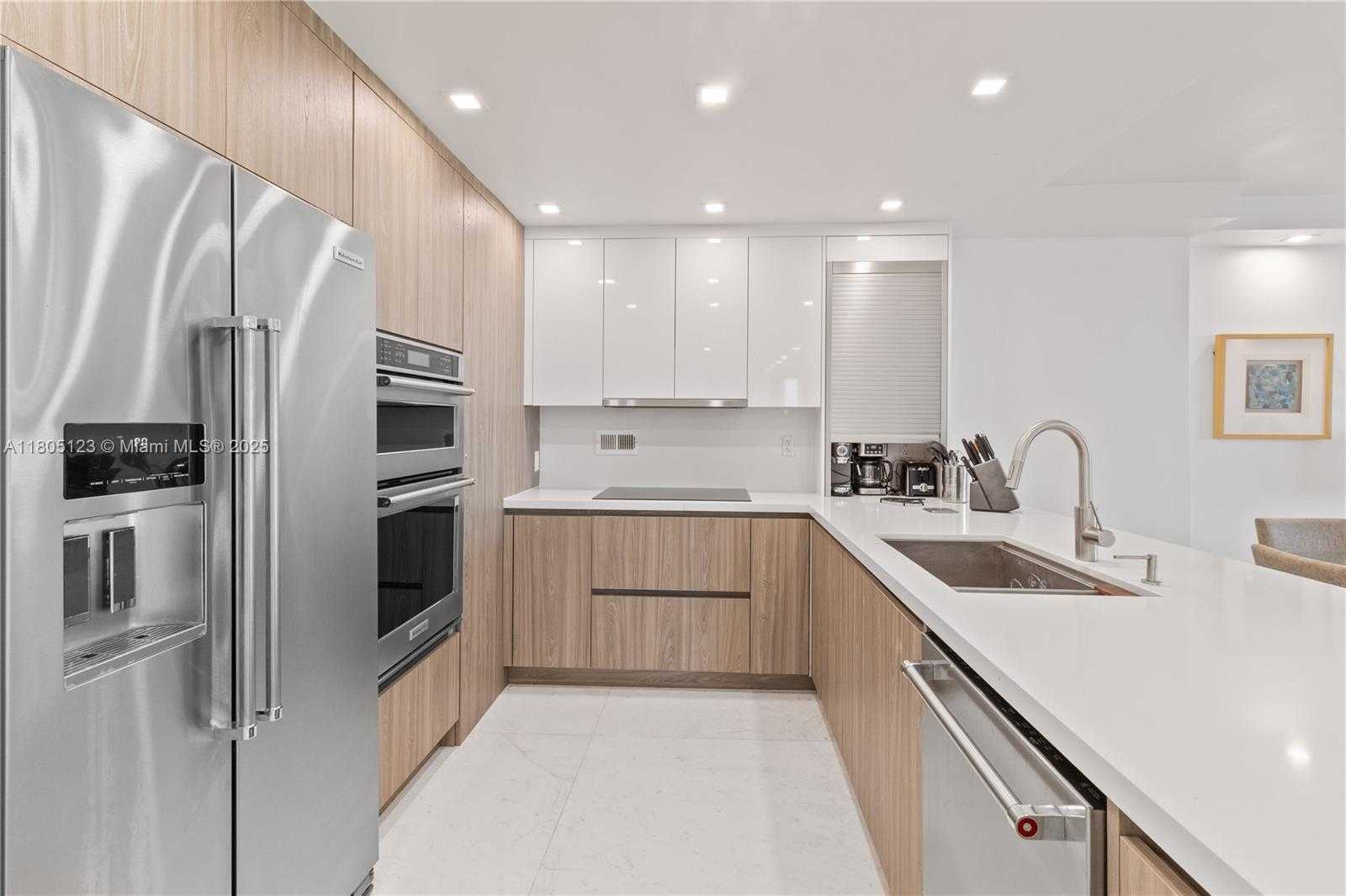 Small Image of 2301 COLLINS AVE #1410, Miami Beach Number 8